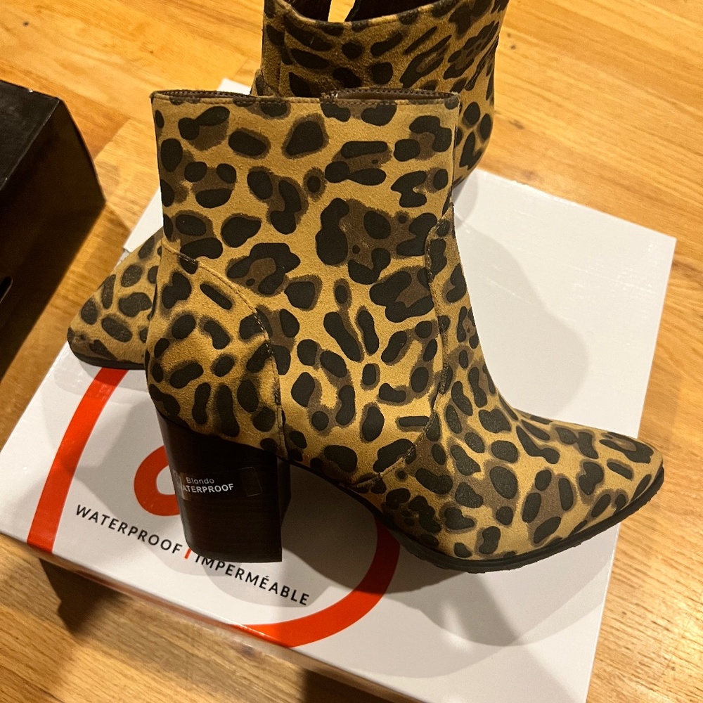 Leopard print boot